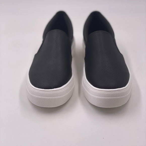 Black slip on sneakers - Picture 11 of 11